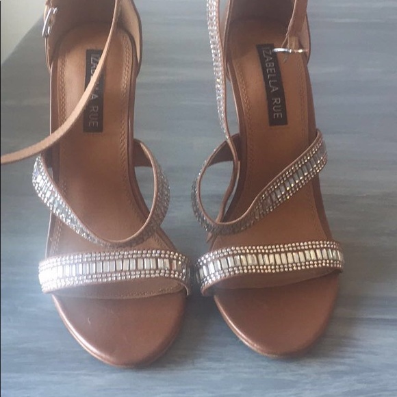 High heel shoes - Picture 2 of 3